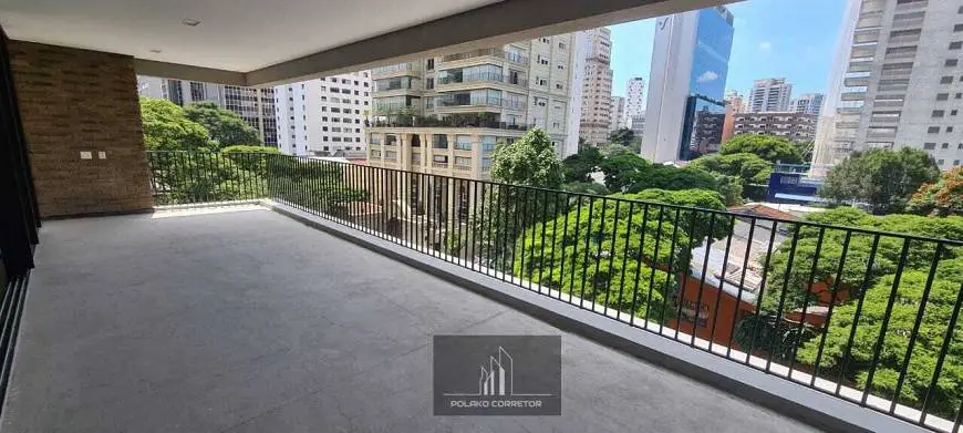 Foto 1 de Apartamento com 4 Quartos à venda, 304m² em Itaim Bibi, São Paulo