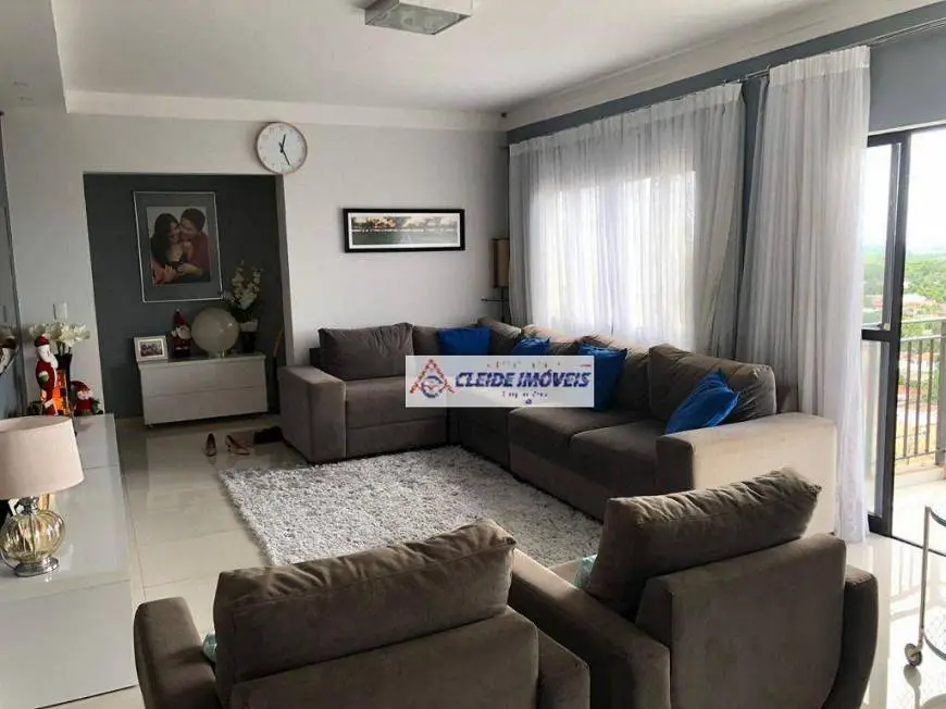 Foto 4 de Apartamento com 4 Quartos à venda, 180m² em Santa Helena, Cuiabá