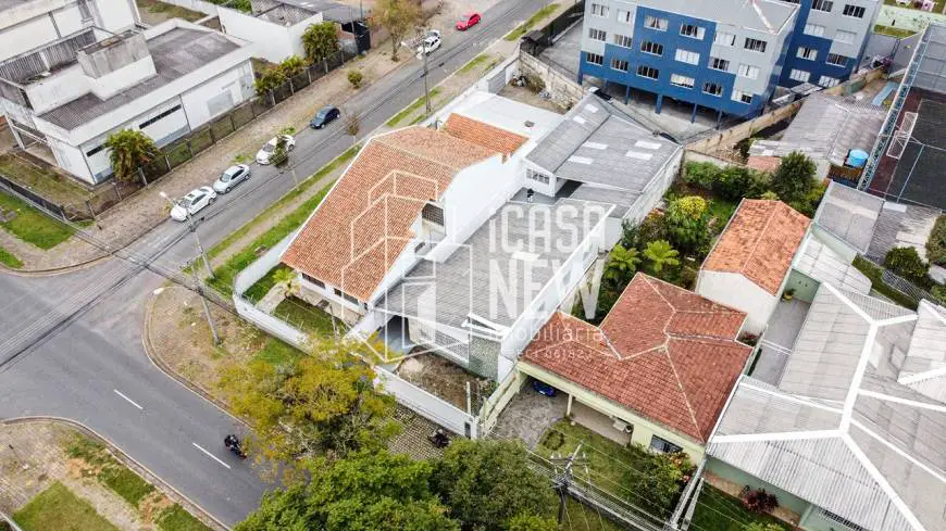 Foto 1 de Casa com 3 Quartos à venda, 460m² em Rebouças, Curitiba