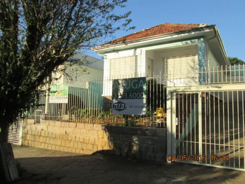 Foto 1 de Casa com 3 Quartos para alugar, 120m² em Vila Ipiranga, Porto Alegre