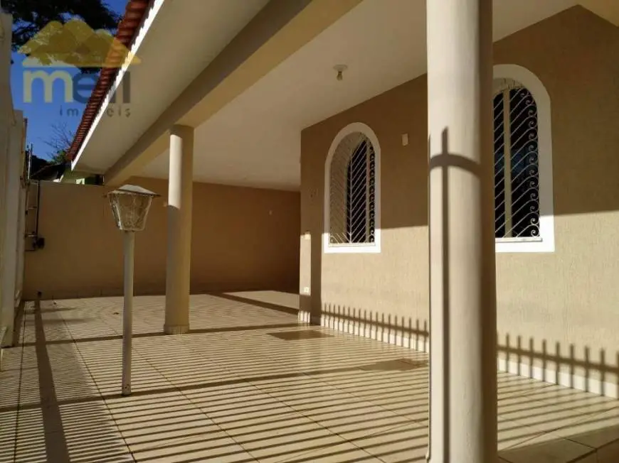 Foto 1 de Casa com 4 Quartos à venda, 259m² em Jardim Aviacao, Presidente Prudente