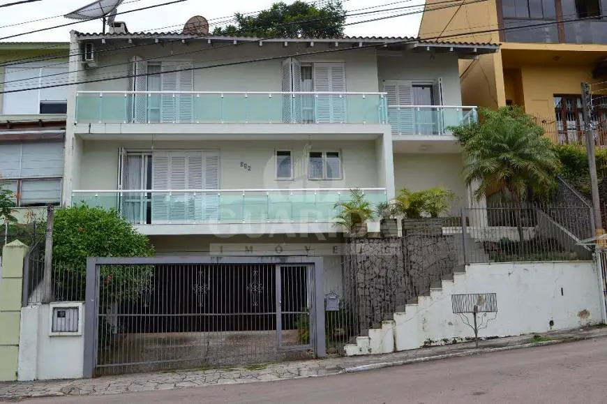Foto 1 de Casa com 4 Quartos à venda, 391m² em Nonoai, Porto Alegre