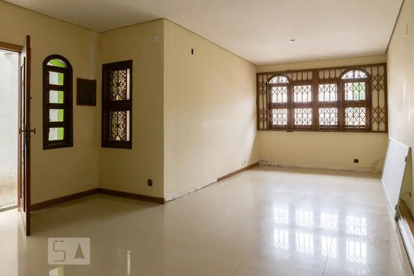 Foto 1 de Casa com 4 Quartos para alugar, 240m² em Vila Romana, São Paulo
