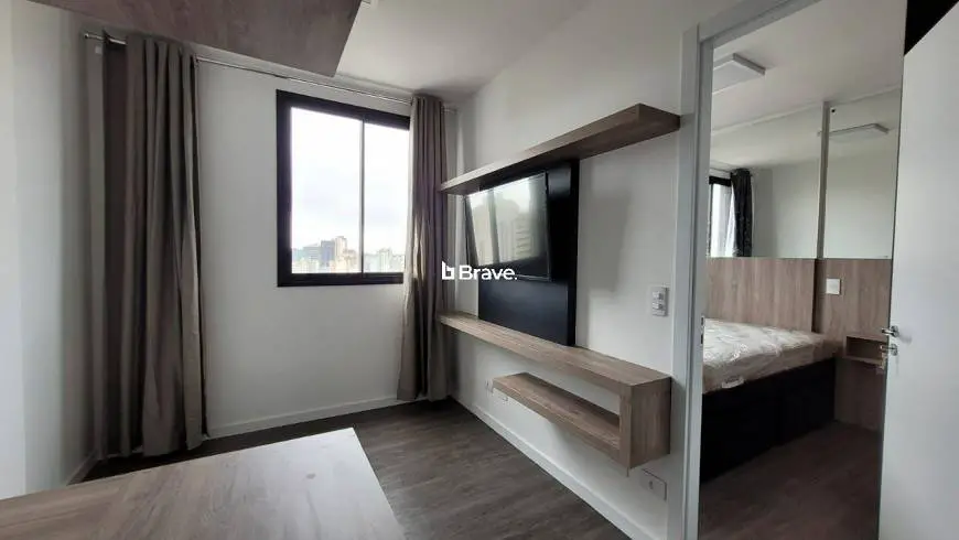 Foto 1 de Apartamento com 1 Quarto para alugar, 25m² em Centro, Curitiba