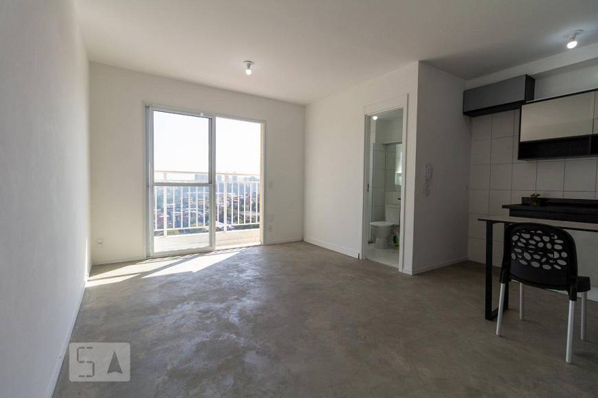 Foto 1 de Apartamento com 1 Quarto para alugar, 27m² em Jardim Ester Yolanda, São Paulo
