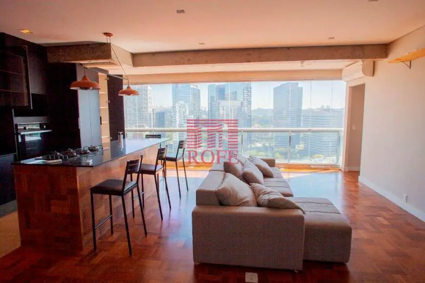 Foto 1 de Apartamento com 1 Quarto à venda, 80m² em Santo Amaro, São Paulo
