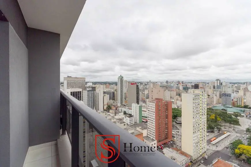 Foto 4 de Apartamento com 2 Quartos para alugar, 66m² em Centro, Curitiba