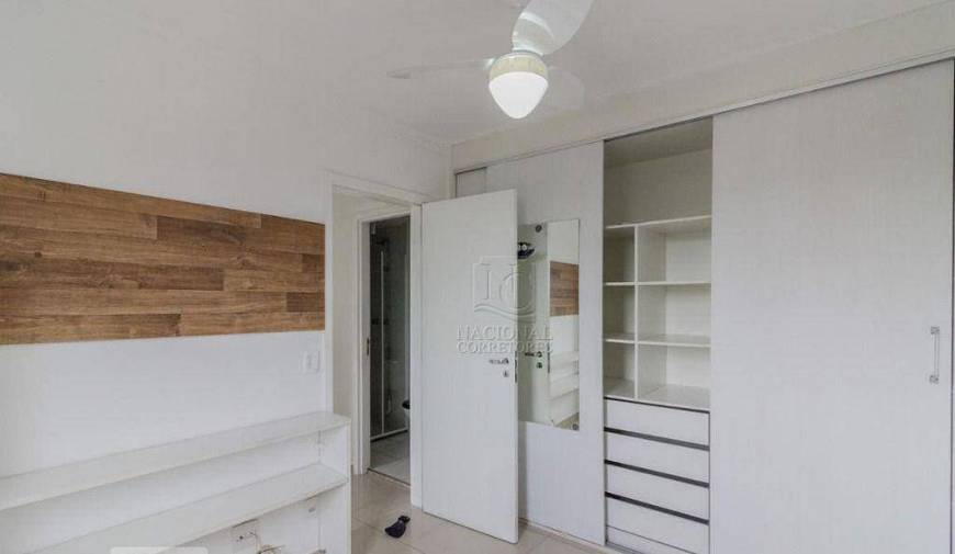 Foto 2 de Apartamento com 2 Quartos à venda, 50m² em Vila Metalurgica, Santo André