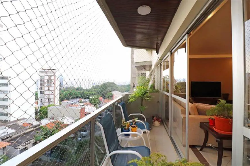 Foto 3 de Apartamento com 3 Quartos para alugar, 157m² em Perdizes, São Paulo