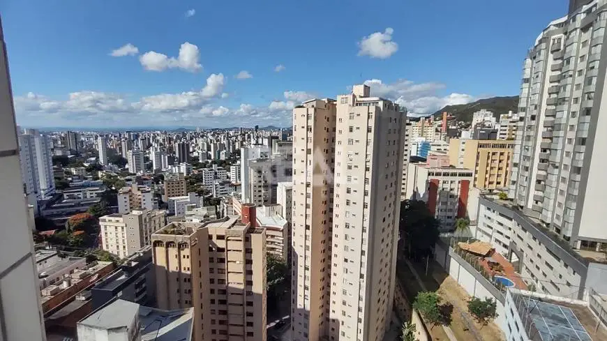 Foto 5 de Apartamento com 3 Quartos para alugar, 100m² em Sion, Belo Horizonte