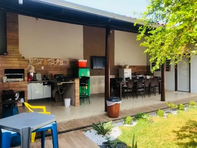 Foto 1 de Casa com 3 Quartos à venda, 200m² em Centro, Ribeirão Preto
