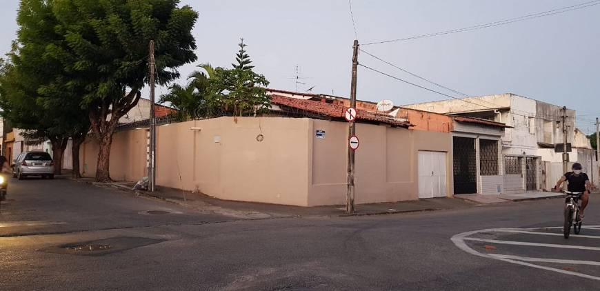 Foto 1 de Casa com 3 Quartos à venda, 150m² em Damas, Fortaleza