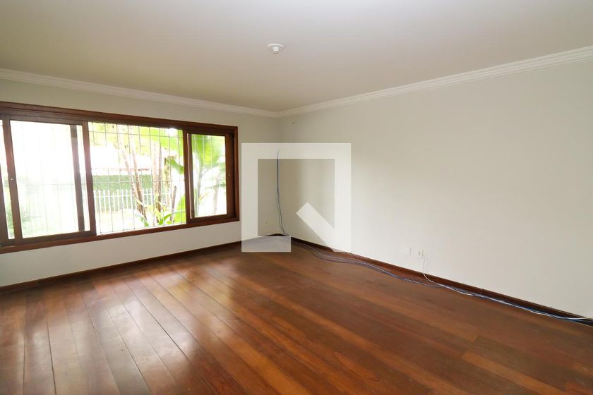 Foto 4 de Casa com 3 Quartos para alugar, 145m² em Ipanema, Porto Alegre