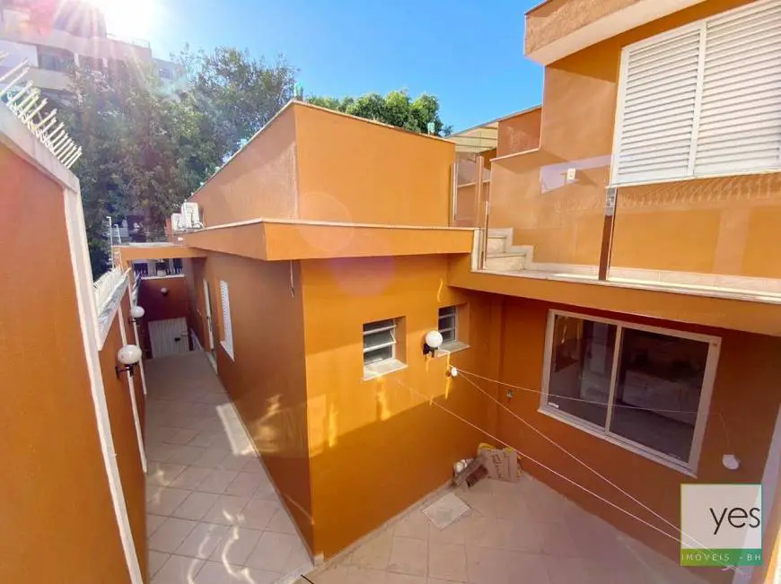 Foto 1 de Casa com 4 Quartos à venda, 135m² em Floresta, Belo Horizonte