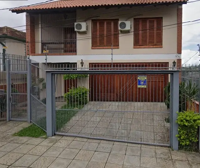 Foto 1 de Casa com 4 Quartos para alugar, 319m² em Jardim Itú Sabará, Porto Alegre