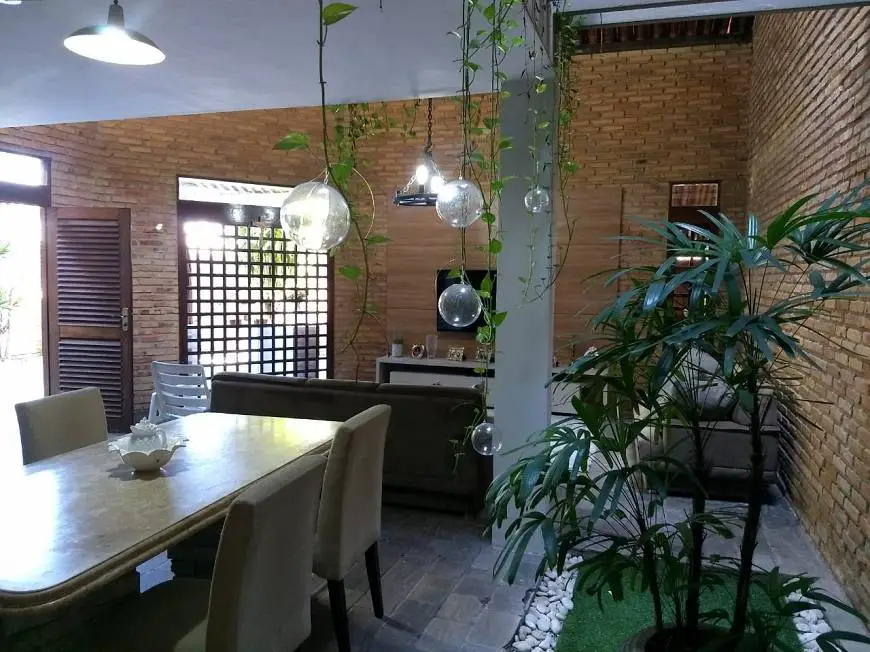 Foto 3 de Casa com 4 Quartos para alugar, 350m² em Jatiúca, Maceió