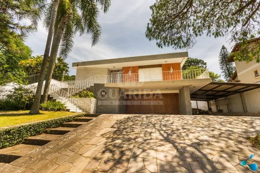 Foto 1 de Casa com 4 Quartos à venda, 377m² em Vila Assunção, Porto Alegre