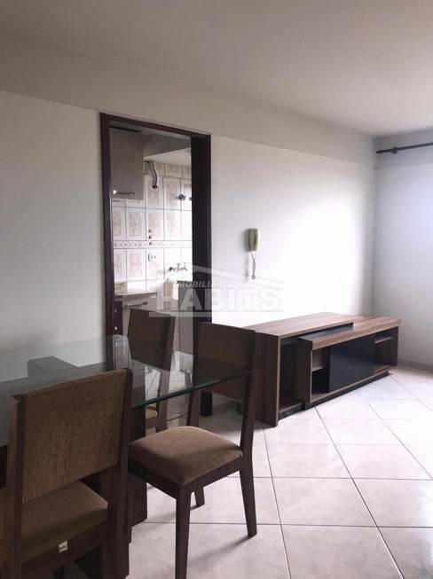 Foto 1 de Apartamento com 2 Quartos para alugar, 57m² em Água Verde, Curitiba