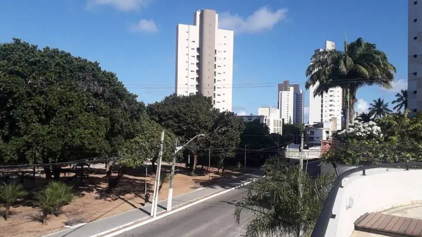Foto 3 de Apartamento com 2 Quartos para alugar, 56m² em Ponta Negra, Natal
