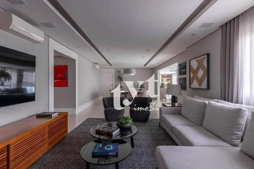 Foto 1 de Apartamento com 3 Quartos à venda, 210m² em Brooklin, São Paulo