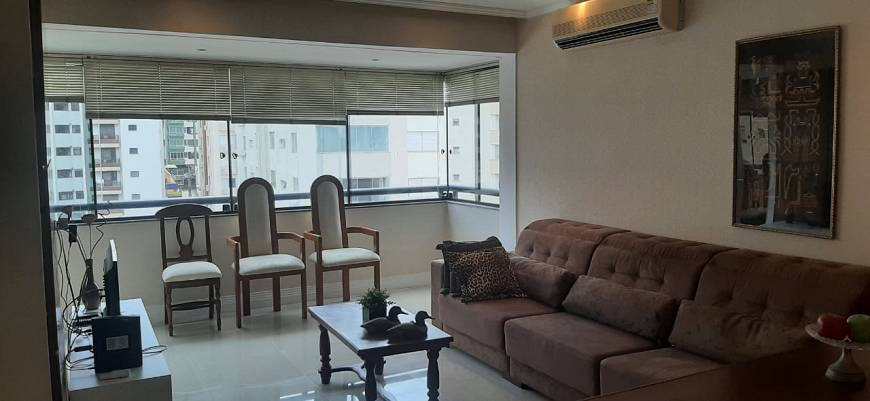 Foto 1 de Apartamento com 3 Quartos para alugar, 105m² em Centro, Florianópolis