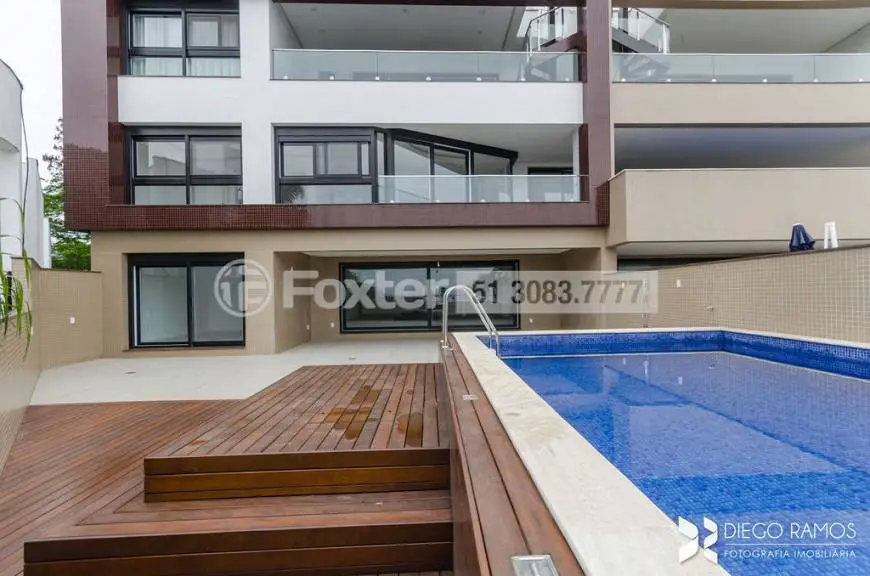 Foto 1 de Apartamento com 3 Quartos à venda, 346m² em Vila Assunção, Porto Alegre