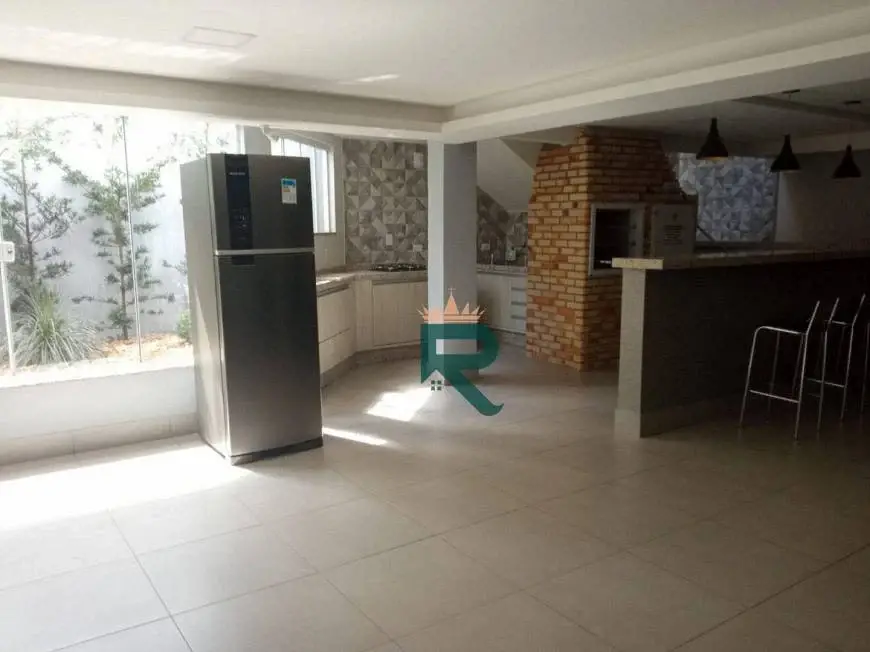 Foto 1 de Apartamento com 3 Quartos à venda, 75m² em Zona 07, Maringá