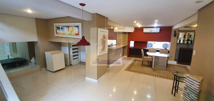 Foto 1 de Apartamento com 4 Quartos à venda, 258m² em Centro, Florianópolis