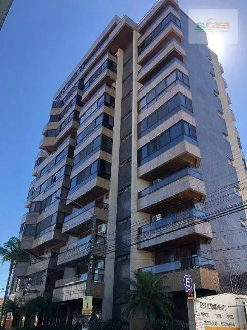 Foto 1 de Apartamento com 4 Quartos à venda, 320m² em Centro, Pelotas