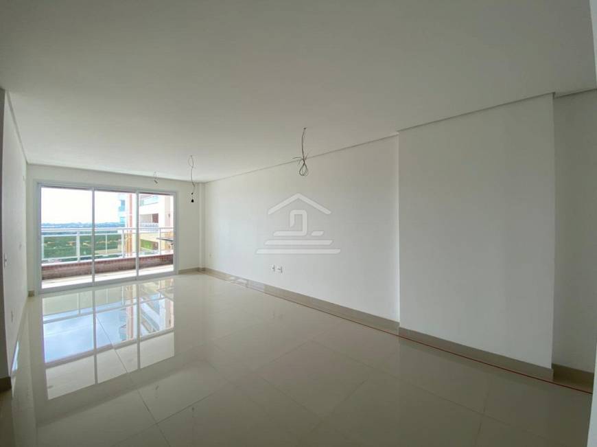 Foto 2 de Apartamento com 4 Quartos à venda, 141m² em Engenheiro Luciano Cavalcante, Fortaleza