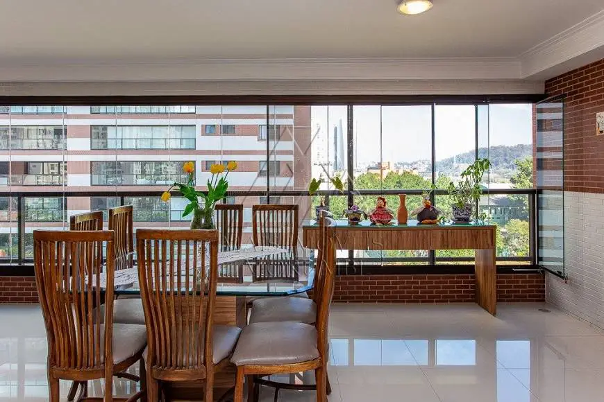 Foto 1 de Apartamento com 4 Quartos à venda, 209m² em Vila Cruzeiro, São Paulo