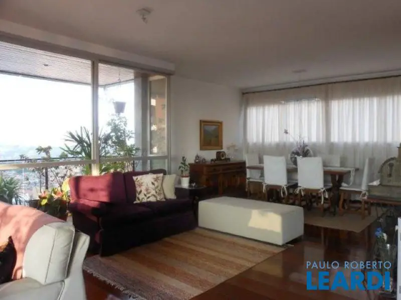 Foto 2 de Apartamento com 4 Quartos para venda ou aluguel, 198m² em Vila Suzana, São Paulo