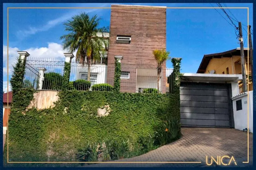 Foto 1 de Casa com 3 Quartos à venda, 250m² em Centro, Portão