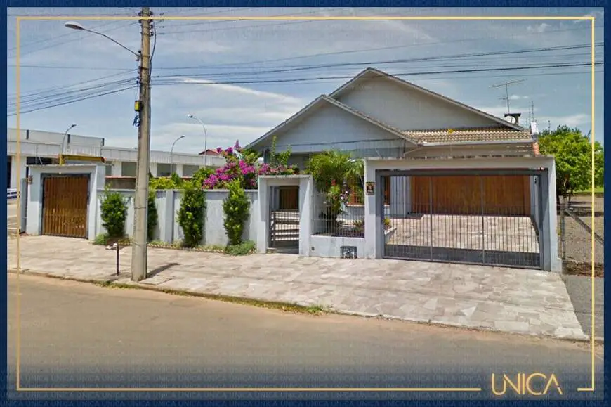 Foto 1 de Casa com 3 Quartos à venda, 250m² em Centro, Portão