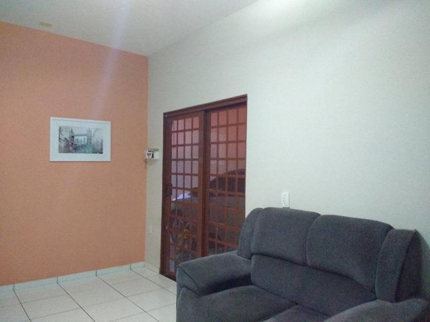 Foto 5 de Casa com 3 Quartos à venda, 133m² em Jardim Comodoro, Cuiabá