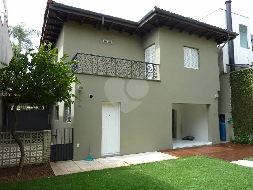 Foto 1 de Casa com 3 Quartos para alugar, 225m² em Pacaembu, São Paulo