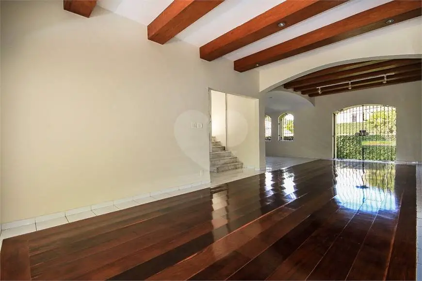 Foto 4 de Casa com 3 Quartos para alugar, 225m² em Pacaembu, São Paulo