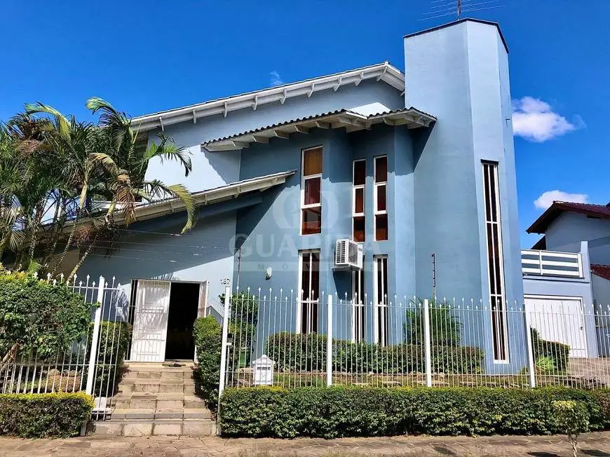 Foto 1 de Casa com 4 Quartos à venda, 285m² em Espiríto Santo, Porto Alegre