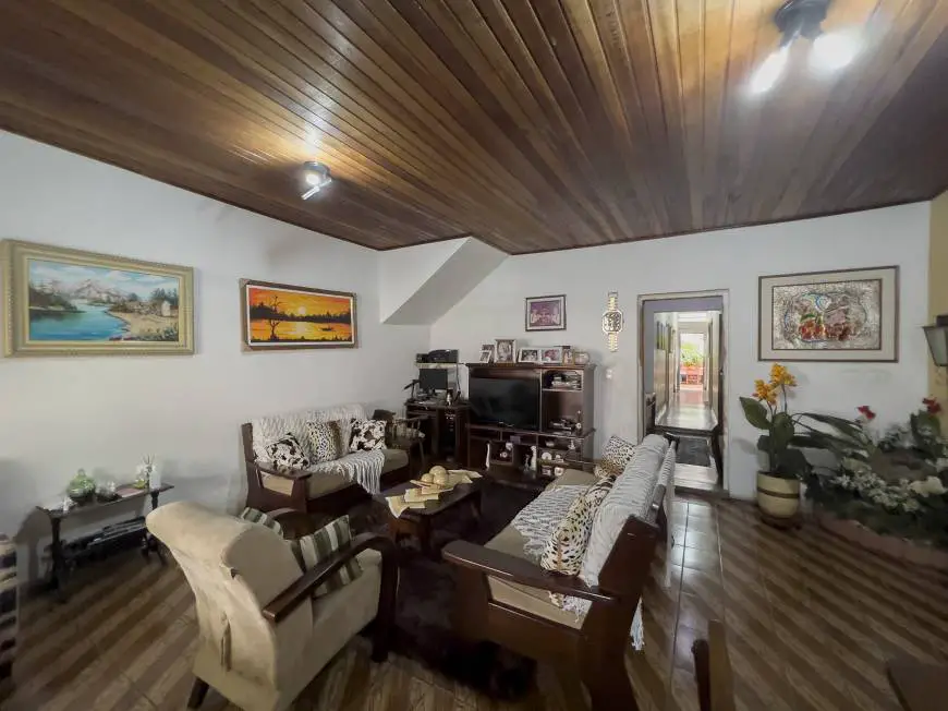 Foto 1 de Casa com 7 Quartos à venda, 300m² em Piraporinha, Diadema