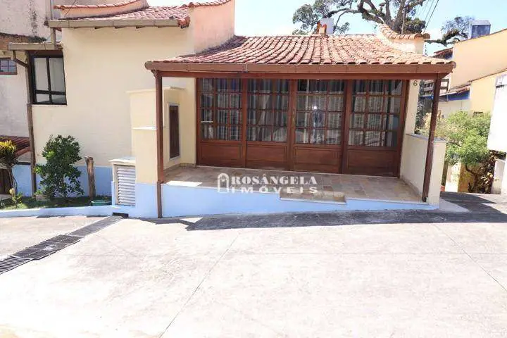 Foto 1 de Casa de Condomínio com 3 Quartos à venda, 110m² em Iúcas, Teresópolis