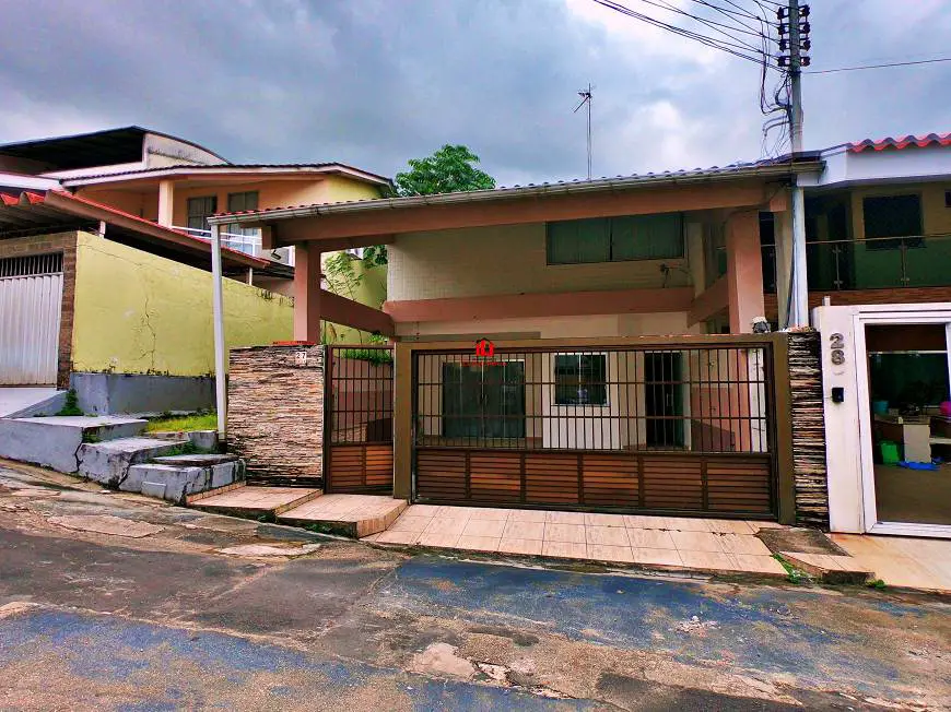Foto 2 de Casa de Condomínio com 3 Quartos à venda, 136m² em São Jorge, Manaus