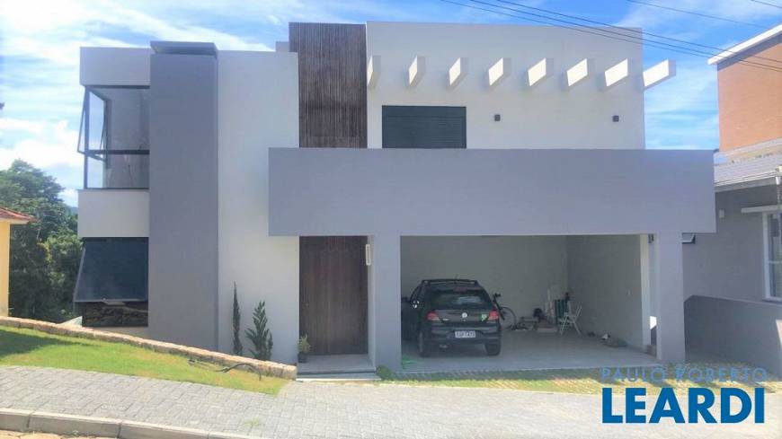 Foto 2 de Casa de Condomínio com 4 Quartos para venda ou aluguel, 258m² em Trindade, Florianópolis