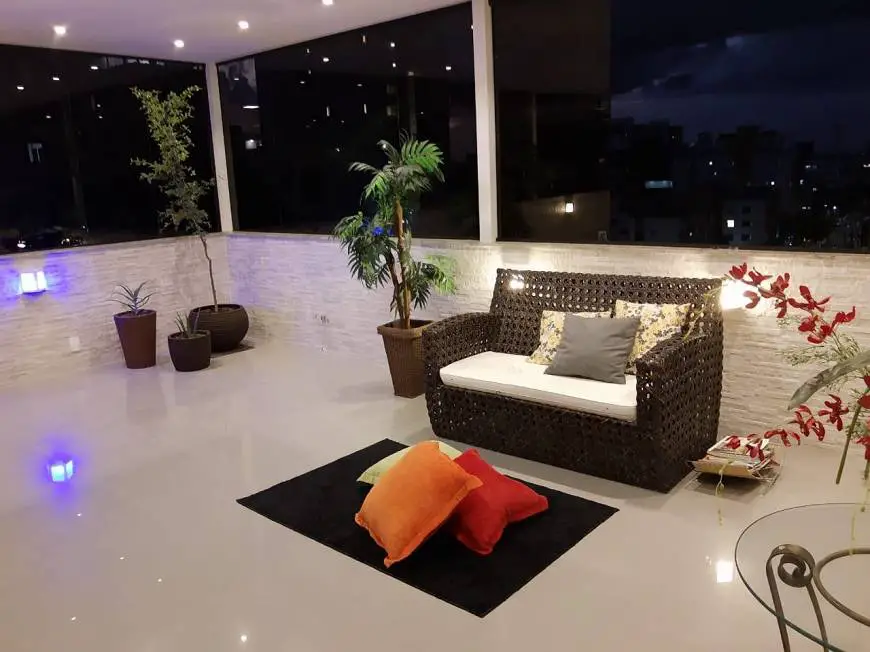 Foto 1 de Cobertura com 4 Quartos para alugar, 180m² em Castelo, Belo Horizonte