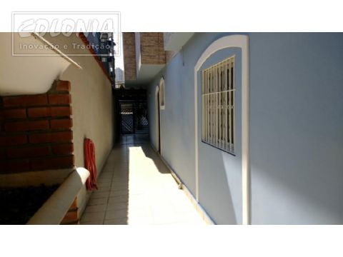 Foto 1 de Sobrado com 3 Quartos à venda, 183m² em Vila Sao Pedro, Santo André