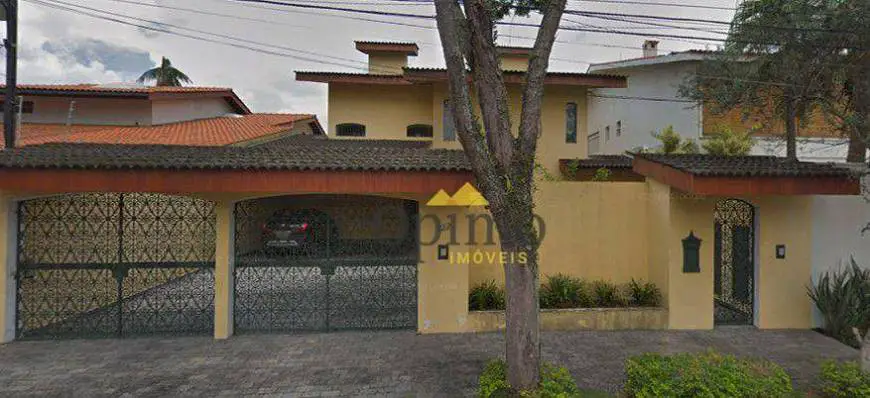 Foto 1 de Sobrado com 4 Quartos à venda, 349m² em Alto de Pinheiros, São Paulo