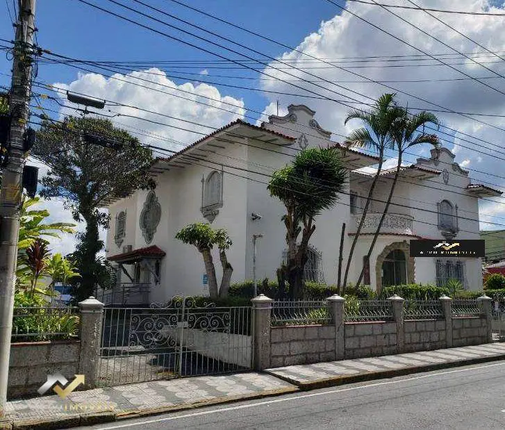 Foto 1 de Sobrado com 6 Quartos para venda ou aluguel, 500m² em Centro, Mogi das Cruzes
