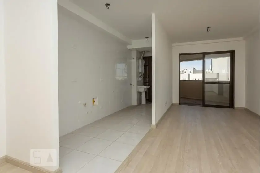 Foto 2 de Apartamento com 2 Quartos para alugar, 72m² em Cristo Rei, Curitiba