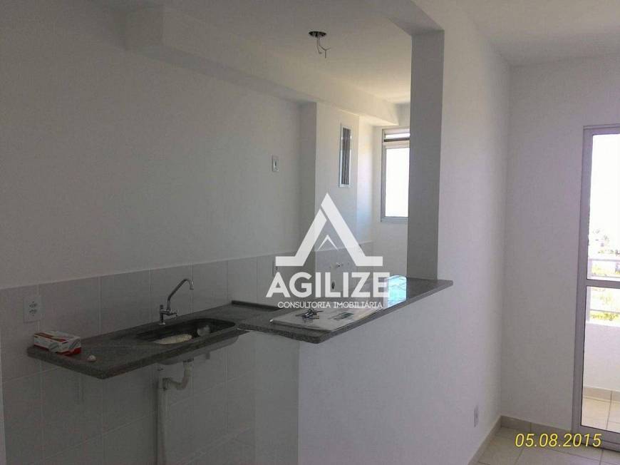 Foto 4 de Apartamento com 2 Quartos à venda, 50m² em Glória, Macaé