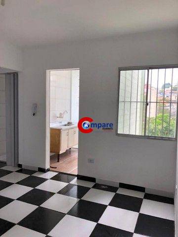 Foto 1 de Apartamento com 2 Quartos para alugar, 70m² em Gopouva, Guarulhos
