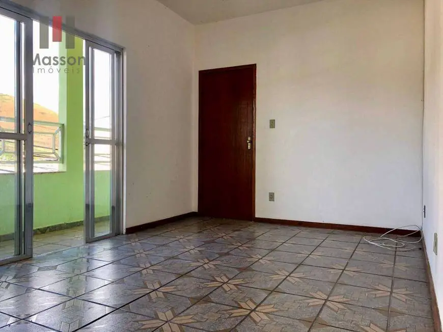 Foto 2 de Apartamento com 2 Quartos para alugar, 80m² em Santos Dumont, Juiz de Fora
